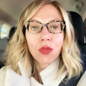 Meet your Posher, Erin